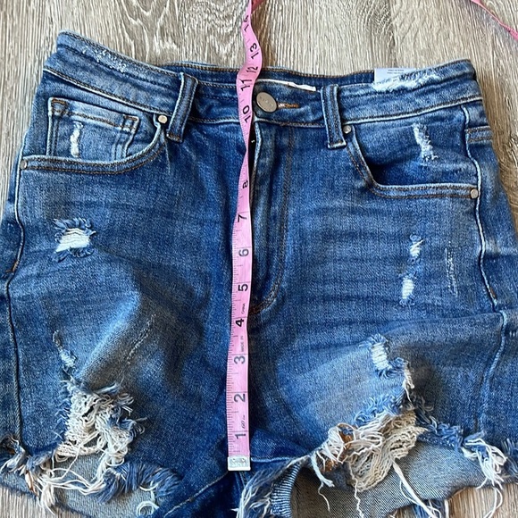 Risen size medium stretchy Distressed Blue Denim Shorts jeans - Picture 8 of 8